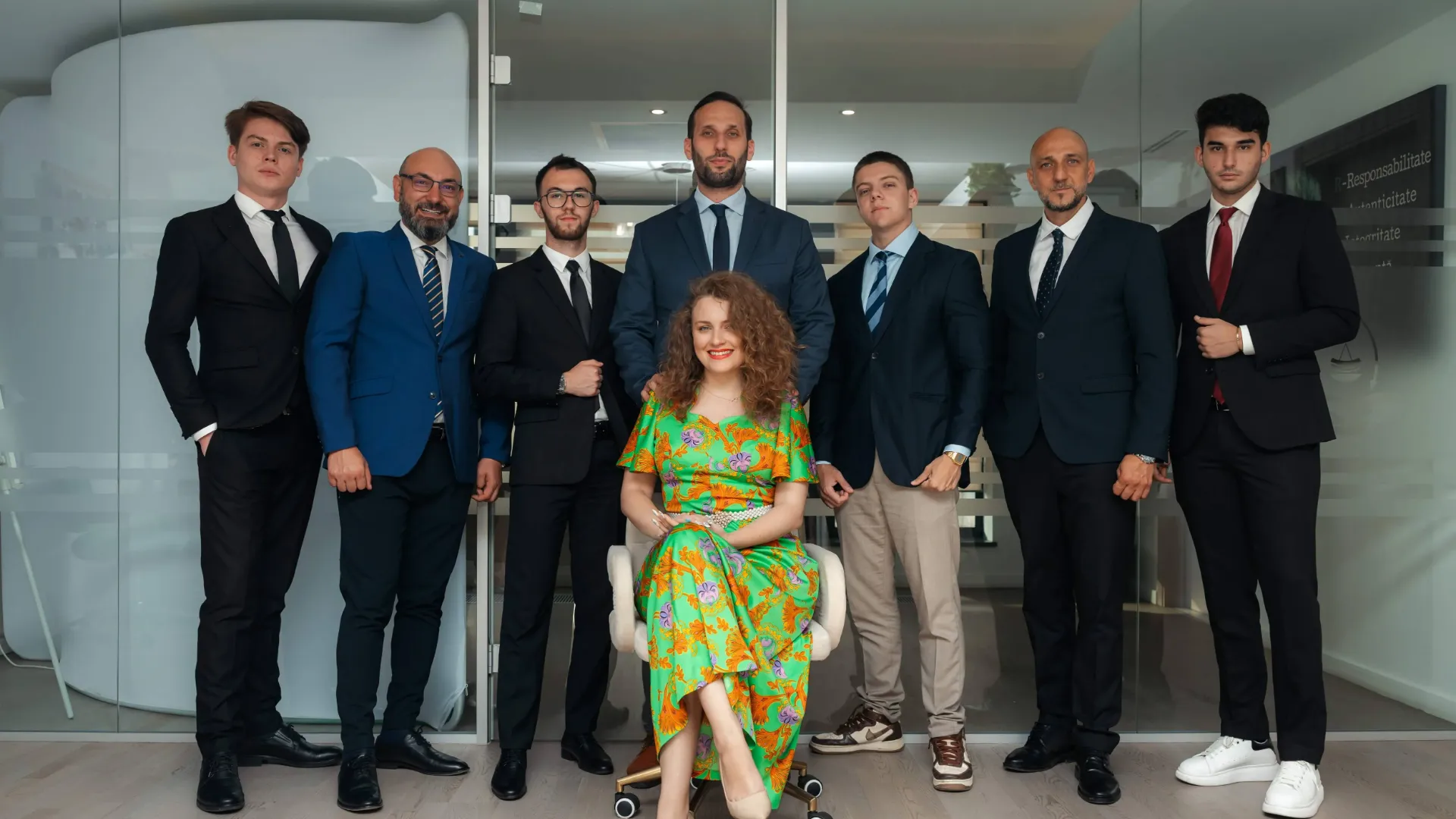 Imagine echipa Adevăr 8